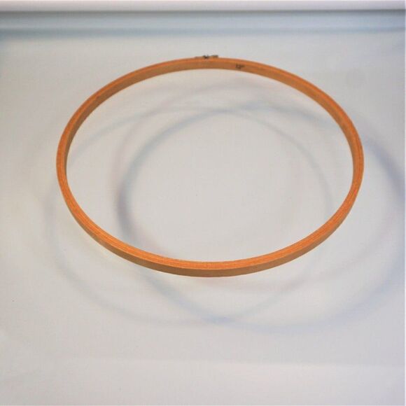 Vintage Wood Quilting Embroidery Cross Stitch Hoop Screw Wing Nut Closure 12" - Picture 4 of 5